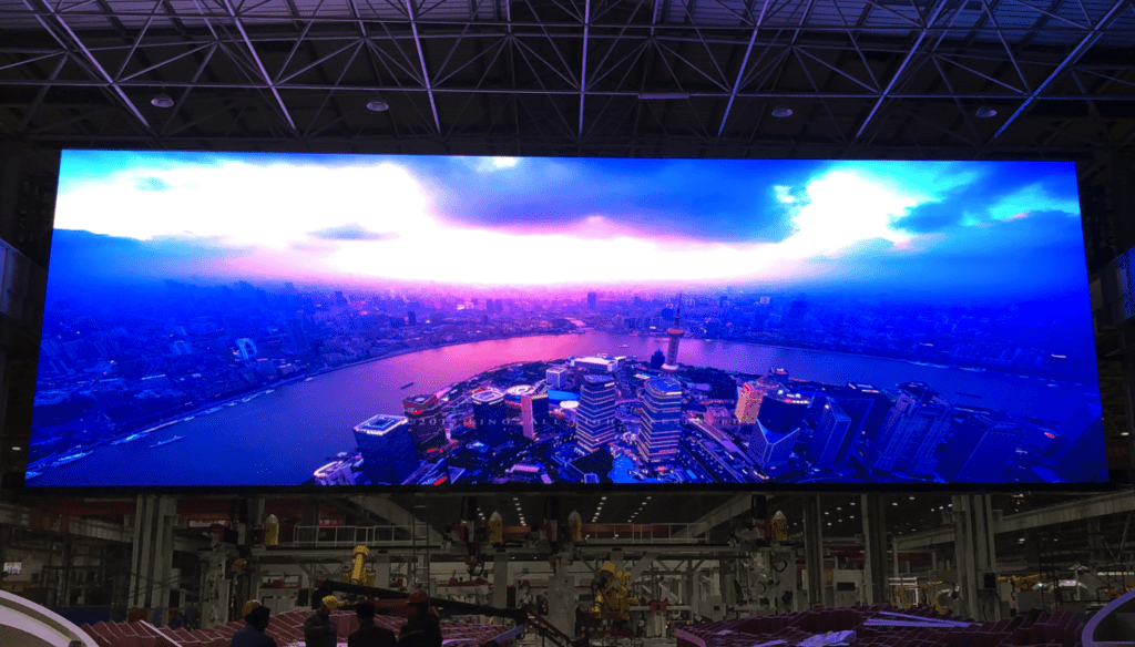 Alquiler equipos material audiovisual pantalla led gigante