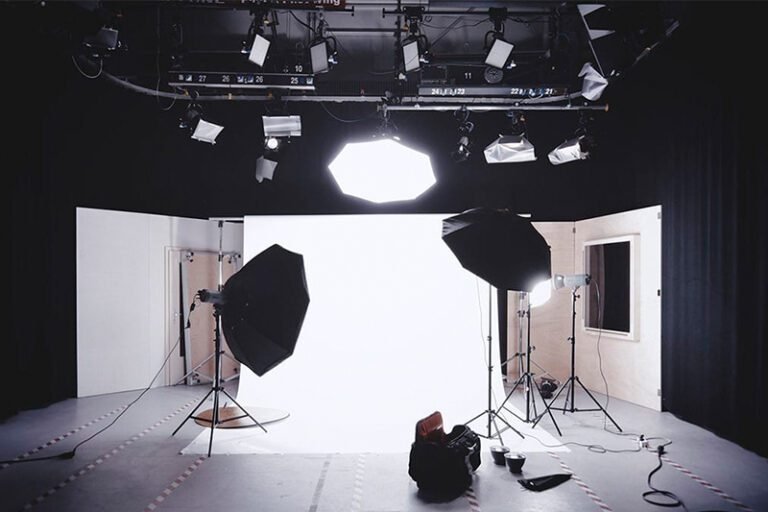 Instalacion de equipos audiovisuales estudio de fotos