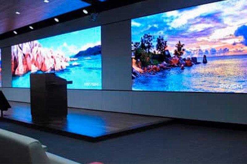Instalacion de equipos audiovisuales pantalla LED