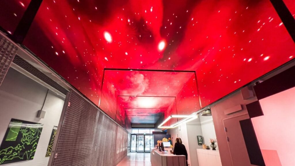 pantalla led en el techo