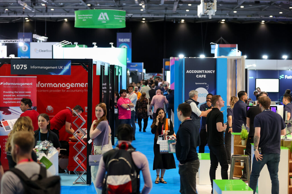 Alquiler Audiovisuales para Accountex España