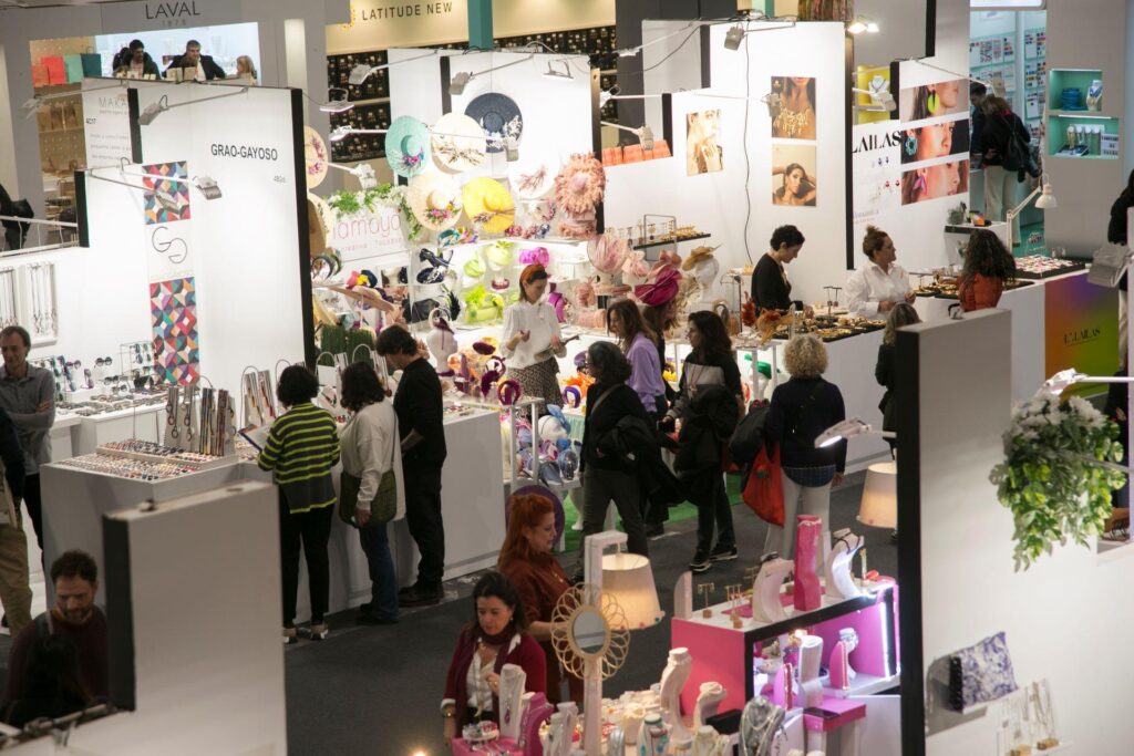 Alquiler Audiovisuales para Bisutex