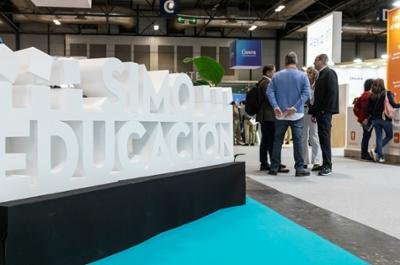 Alquiler Audiovisuales para Simo Educación