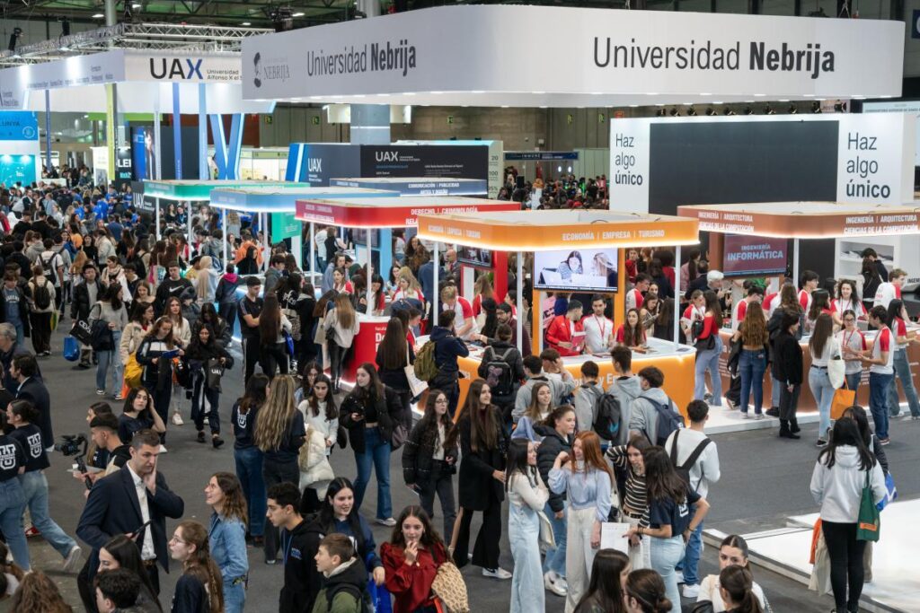 Alquiler Audiovisuales para la Semana de la Educación